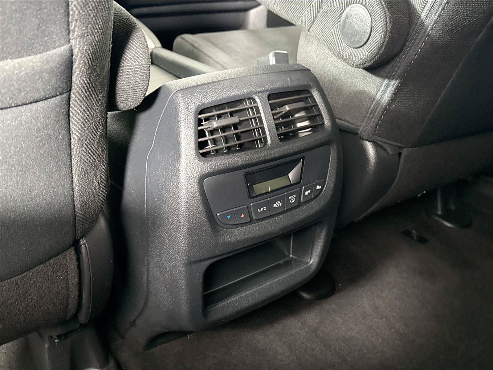 Used 2022 Honda Pilot Sport image 33