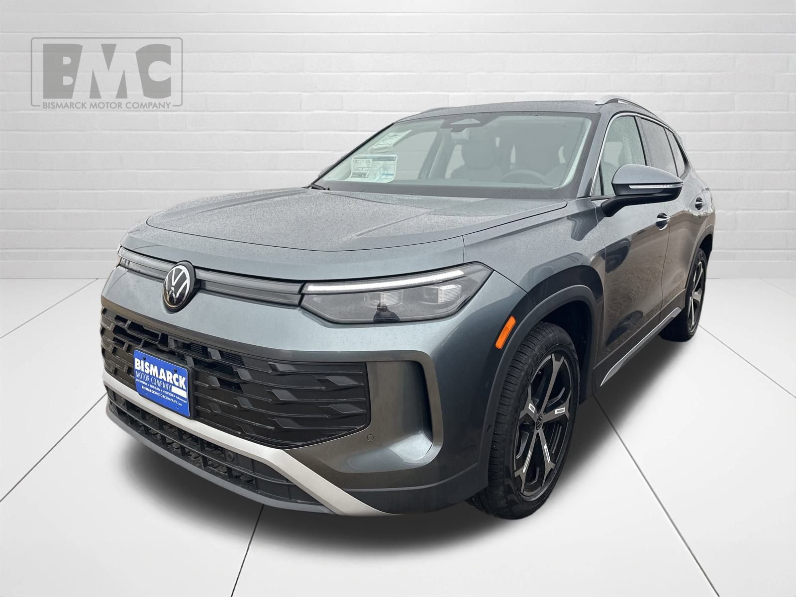 New 2026 Volkswagen Tiguan SE