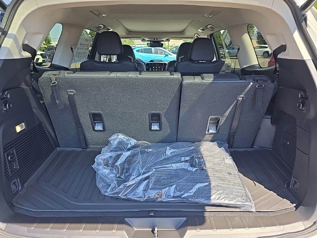 New 2025 Subaru Ascent Limited w/ Popular Package #1 image 12