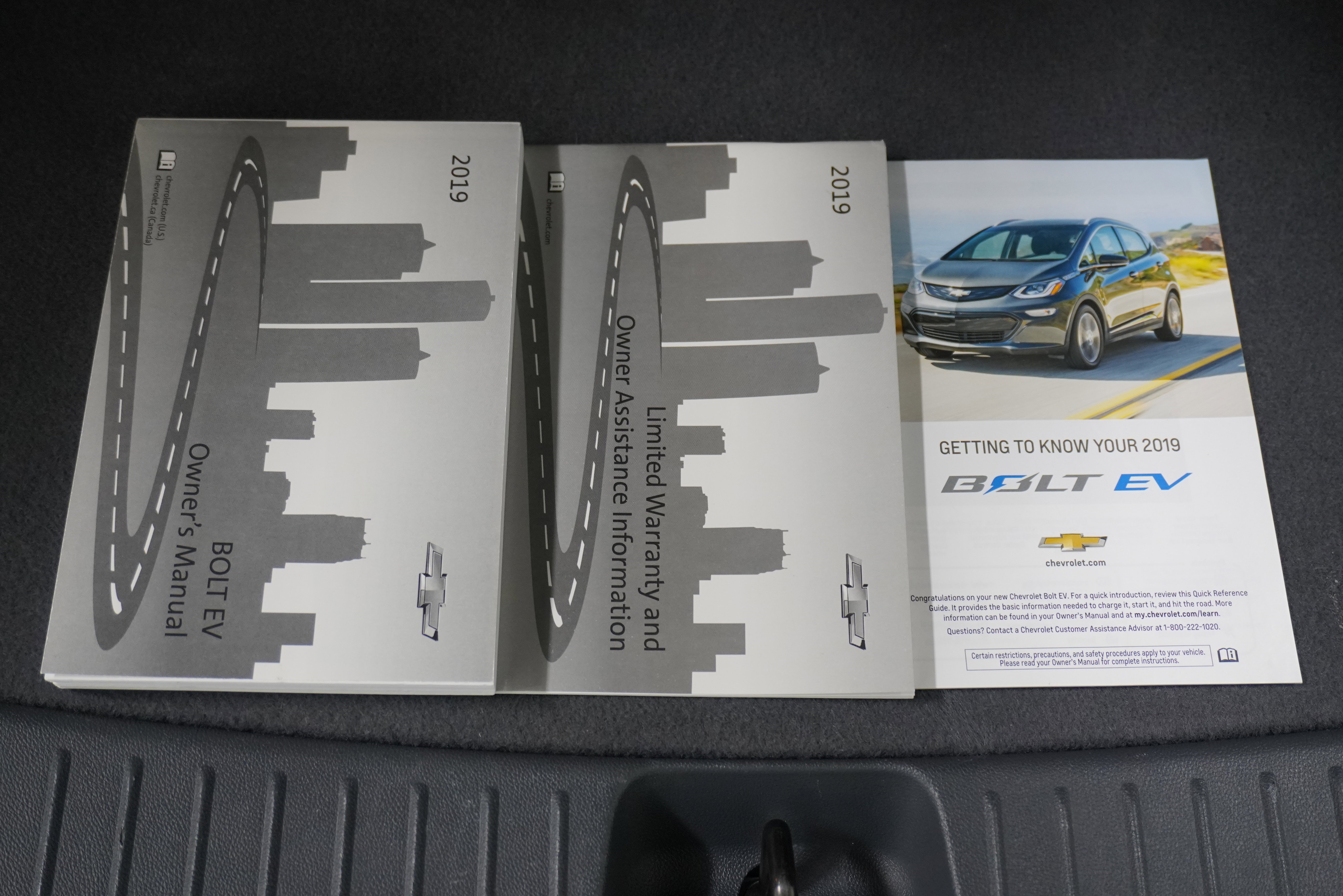 Used 2019 Chevrolet Bolt Premier w/ Infotainment Package image 22