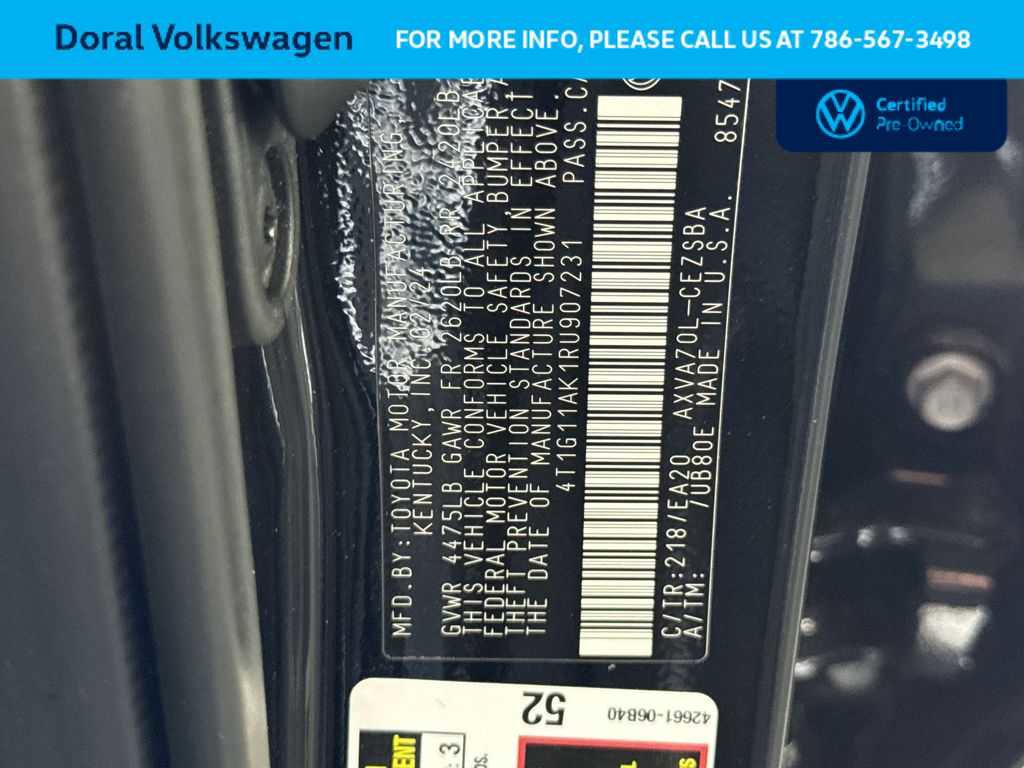 Used 2024 Toyota Camry SE image 29