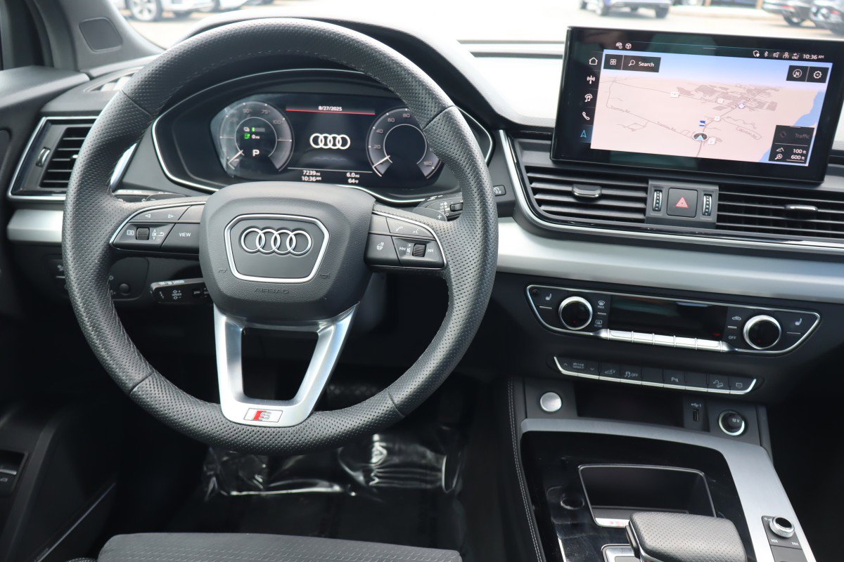 Used 2025 Audi Q5 e Premium Plus image 10