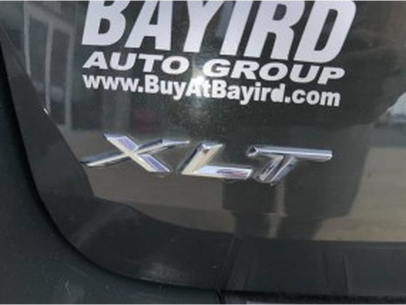 Used 2022 Ford Explorer XLT w/ Equipment Group 202A AWD/4WD image 23