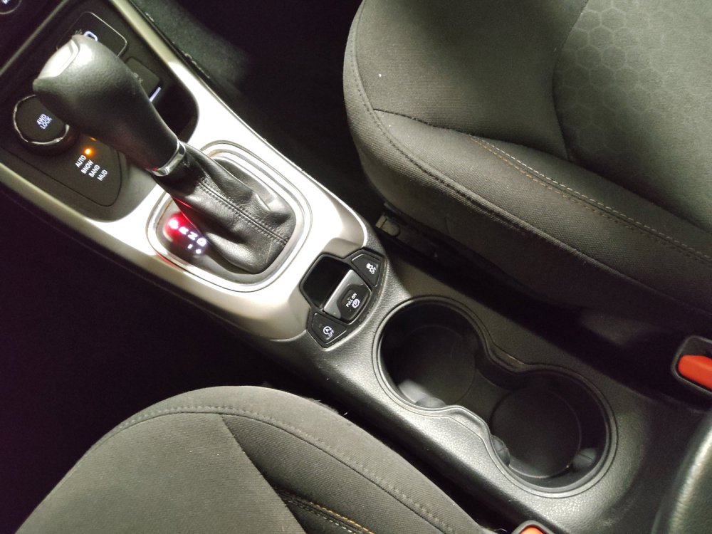 Used 2018 Jeep Compass Sport w/ Tech Group image 26