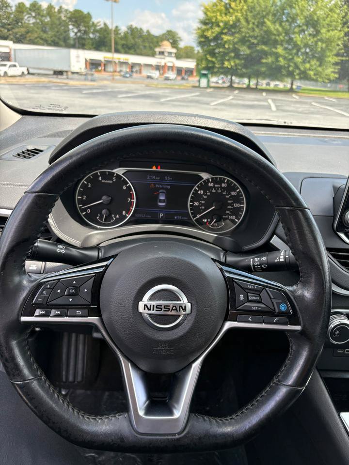 Used 2022 Nissan Altima 2.5 SV w/ SV Premium Package FWD image 19