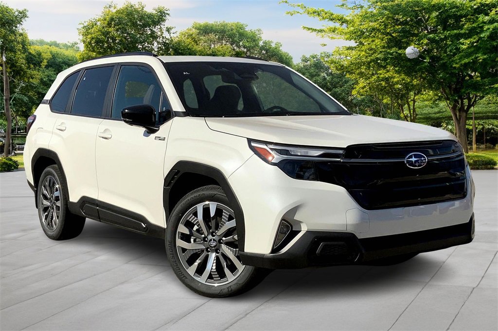 New 2025 Subaru Forester Touring image 2