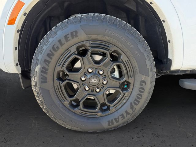 Used 2025 Ford Ranger Lariat w/ FX4 Off-Road Package image 9