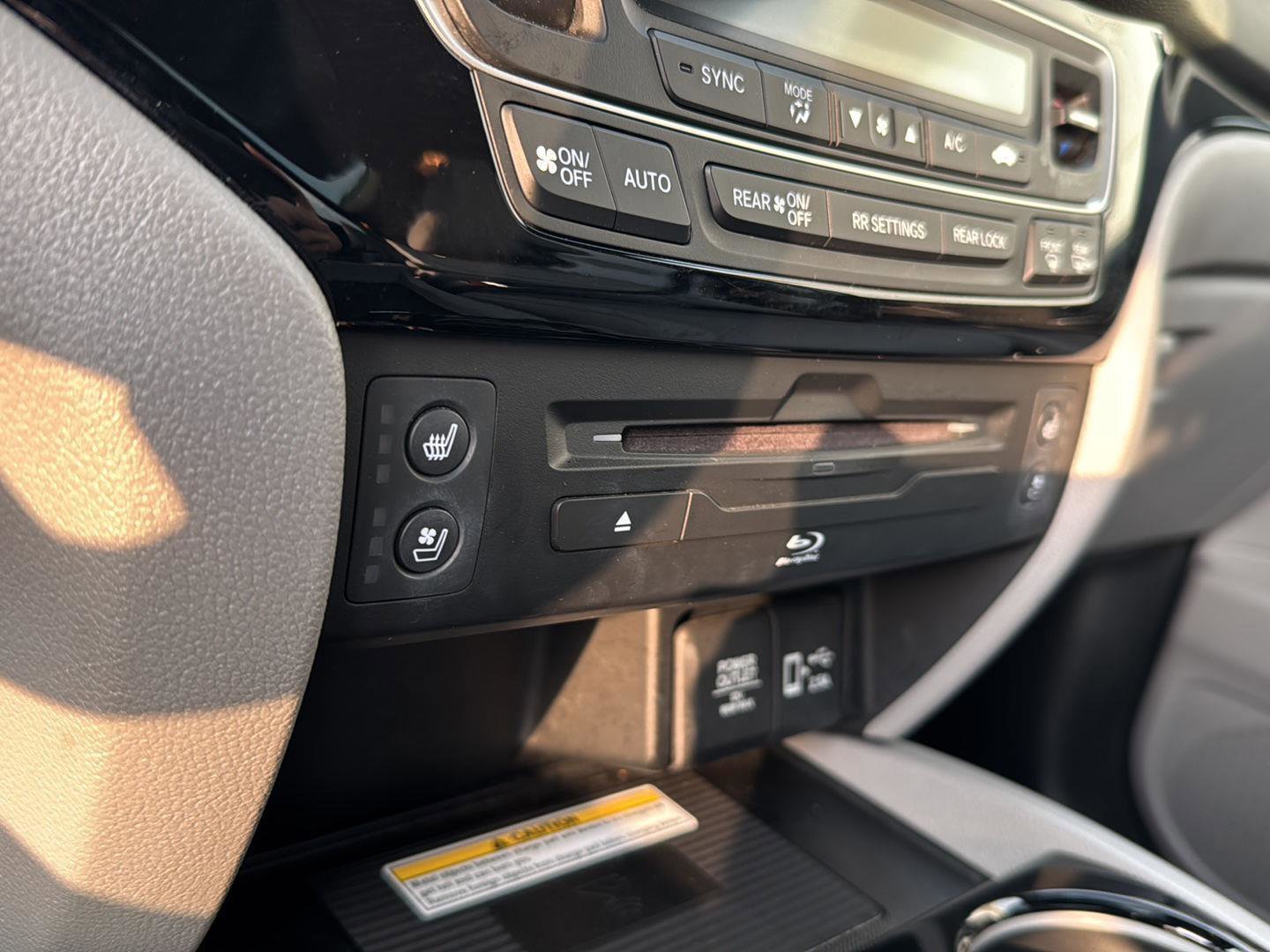 Used 2021 Honda Pilot Elite image 25