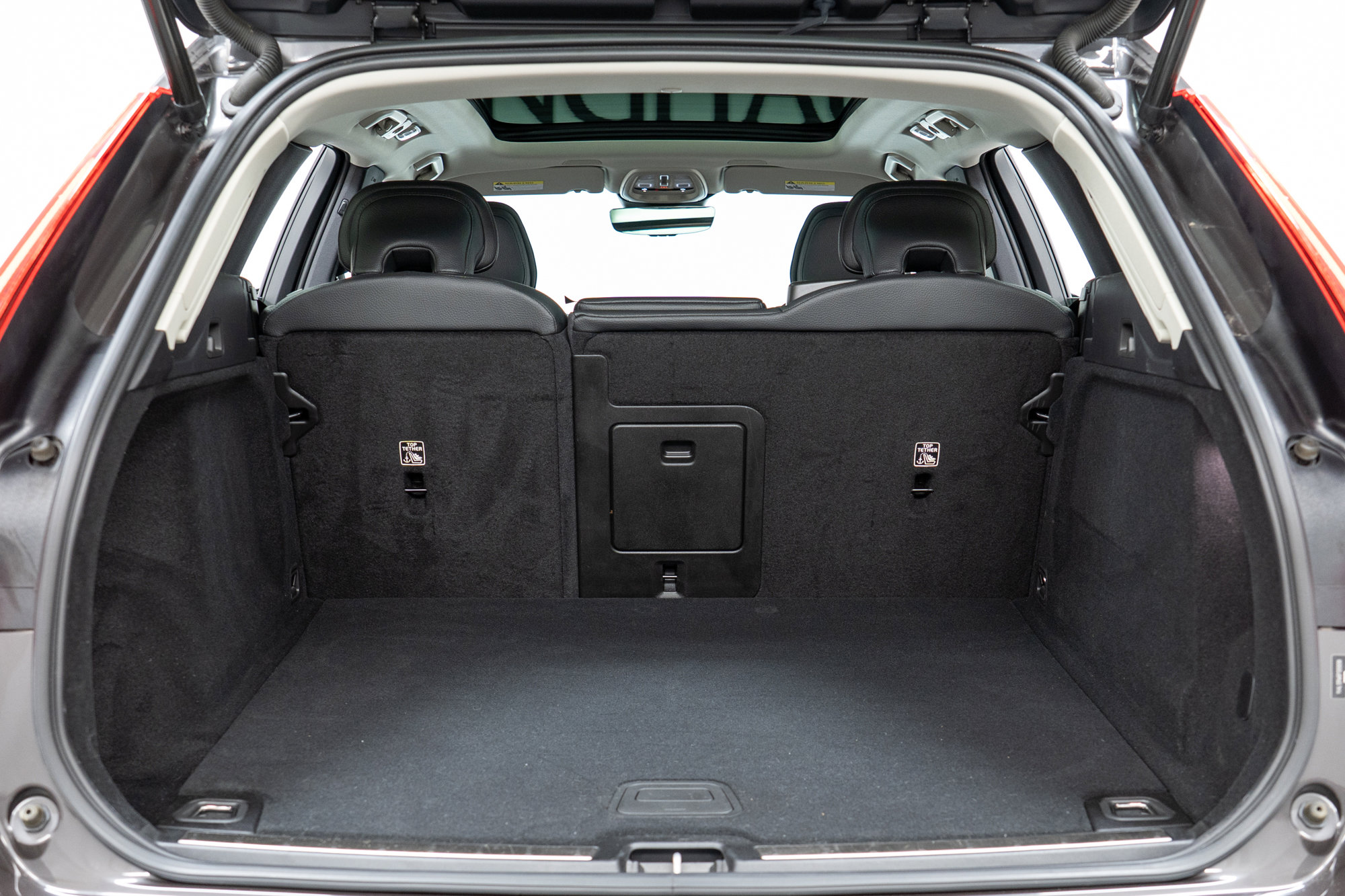 Certified 2023 Volvo XC60 B5 Plus w/ Climate Package image 10