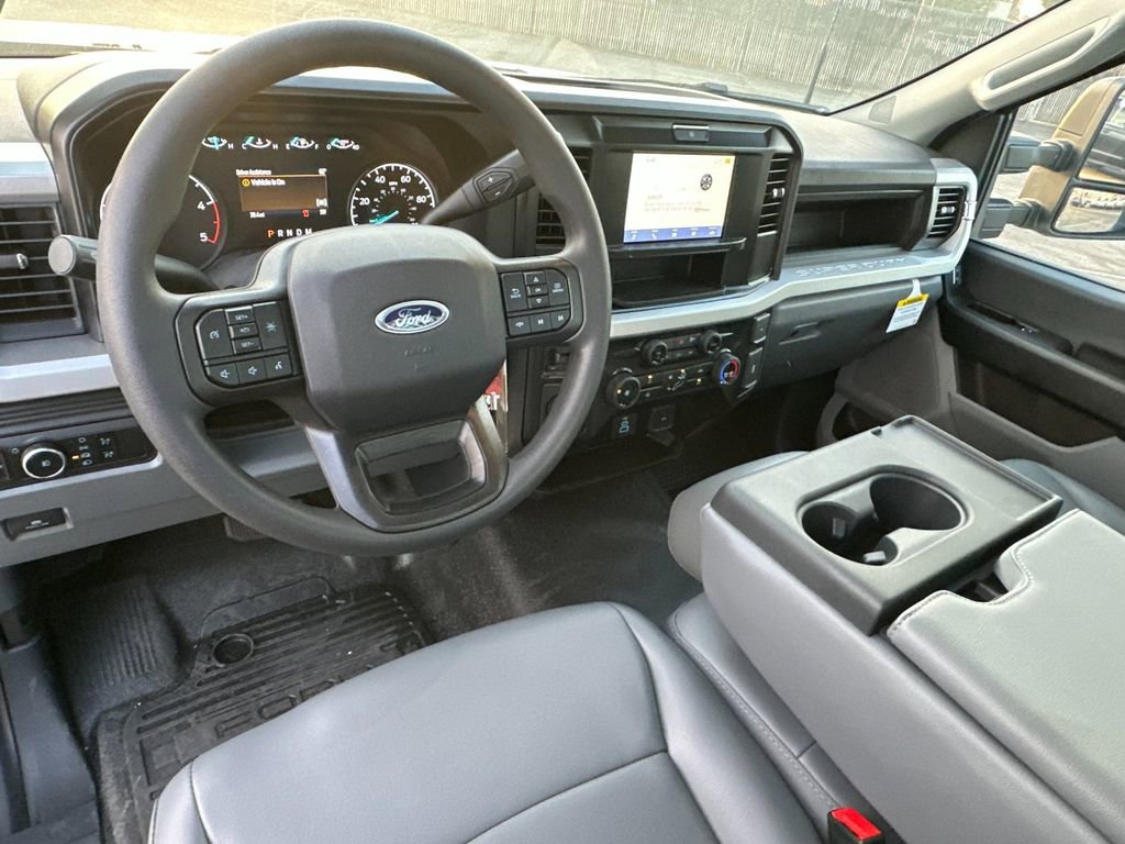 New 2025 Ford F550 2WD Regular Cab Super Duty image 8