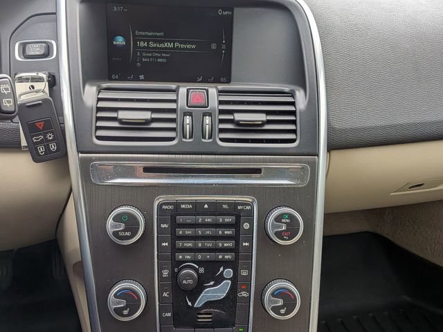 Used 2016 Volvo XC60 T6 Platinum w/ Protection Package AWD/4WD image 20