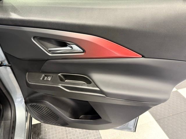 Used 2024 Chevrolet Equinox EV RS image 24