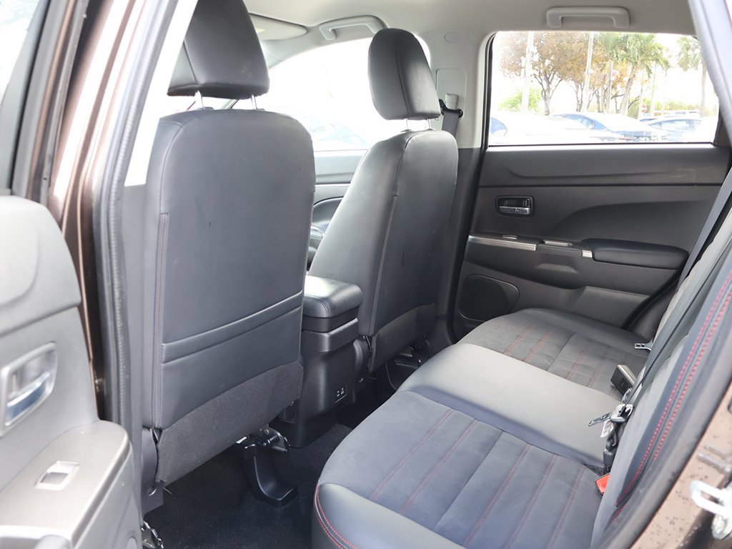 Used 2024 Mitsubishi Outlander Sport SE image 27