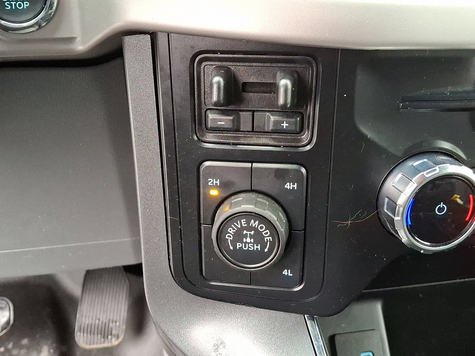 Used 2023 Ford F150 XLT w/ Equipment Group 302A High image 25