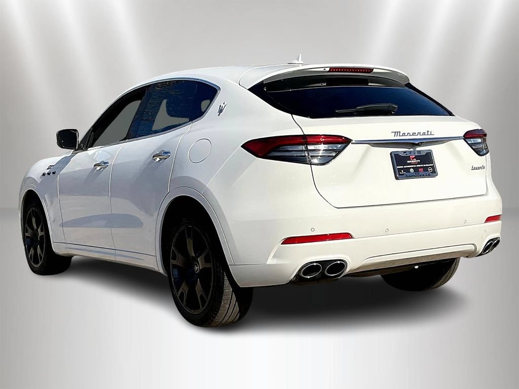 Used 2023 Maserati Levante GT AWD/4WD image 4