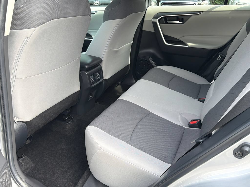 Used 2025 Toyota RAV4 XLE w/ Convenience Package AWD/4WD image 21