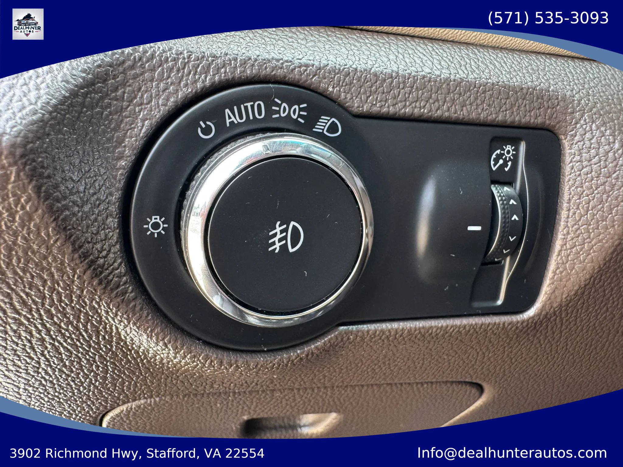 Used 2015 Chevrolet Cruze LTZ w/ Sun, Sound and Sport Package FWD image 20