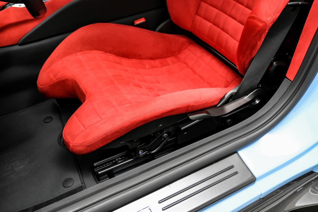 Used 2023 Ferrari 812 Competizione RWD image 38