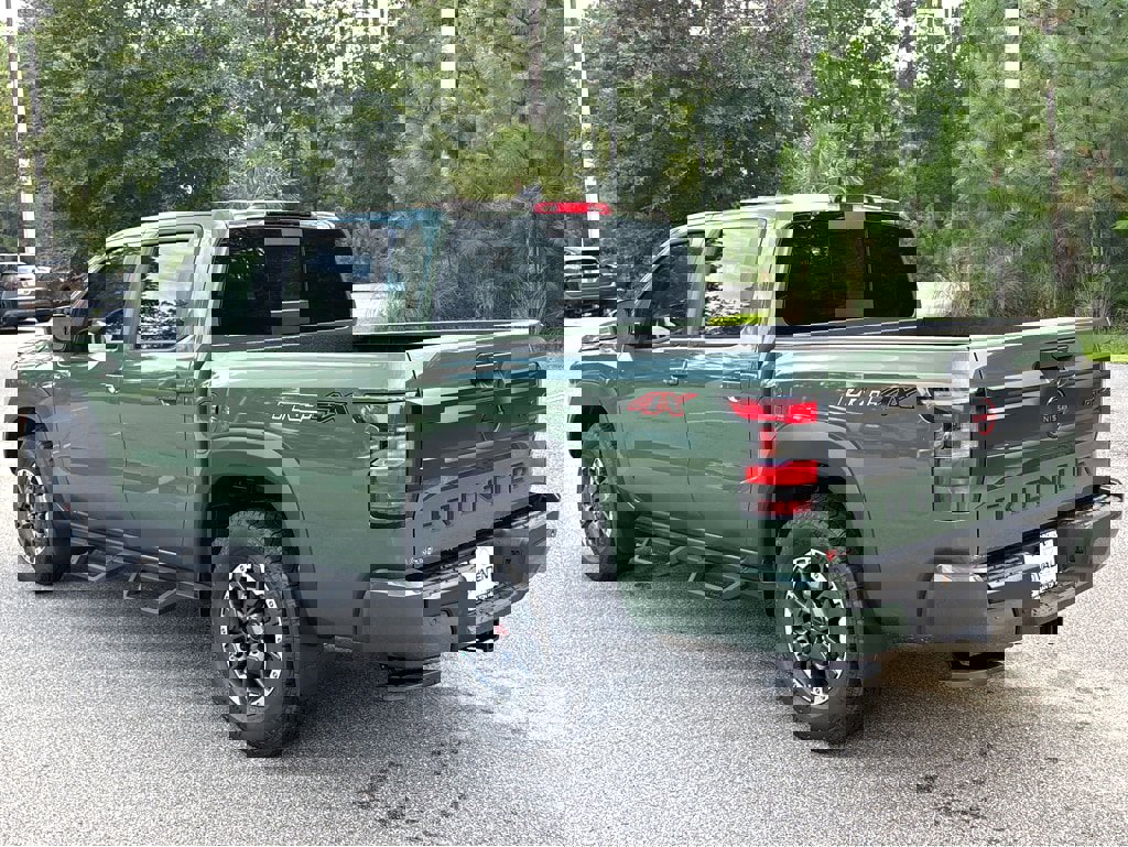 New 2025 Nissan Frontier PRO-4X w/ Black Accent Package image 34