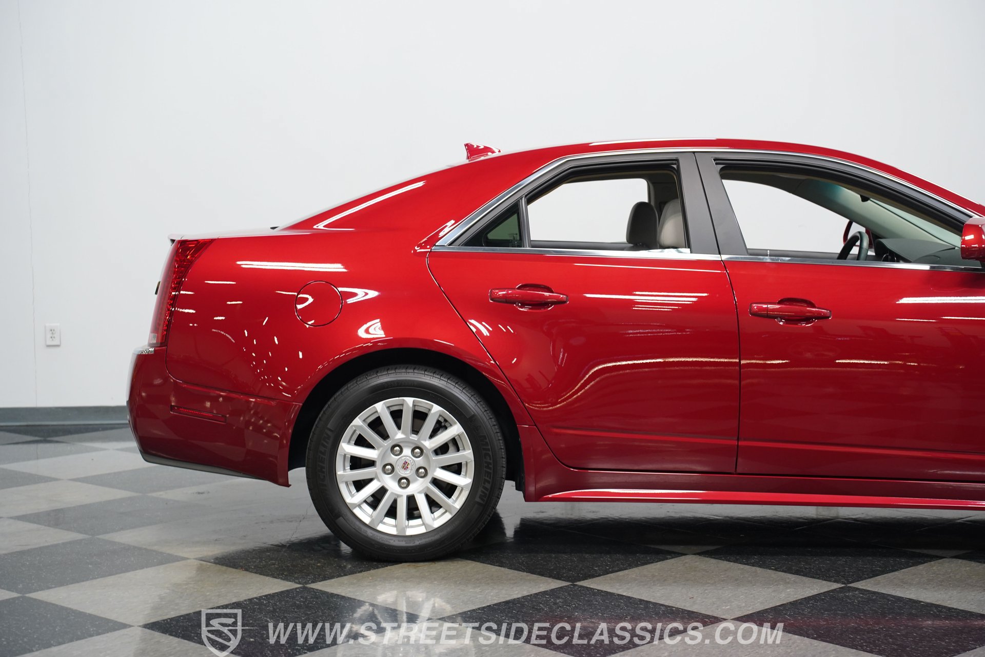 Used 2011 Cadillac CTS Sedan RWD image 29