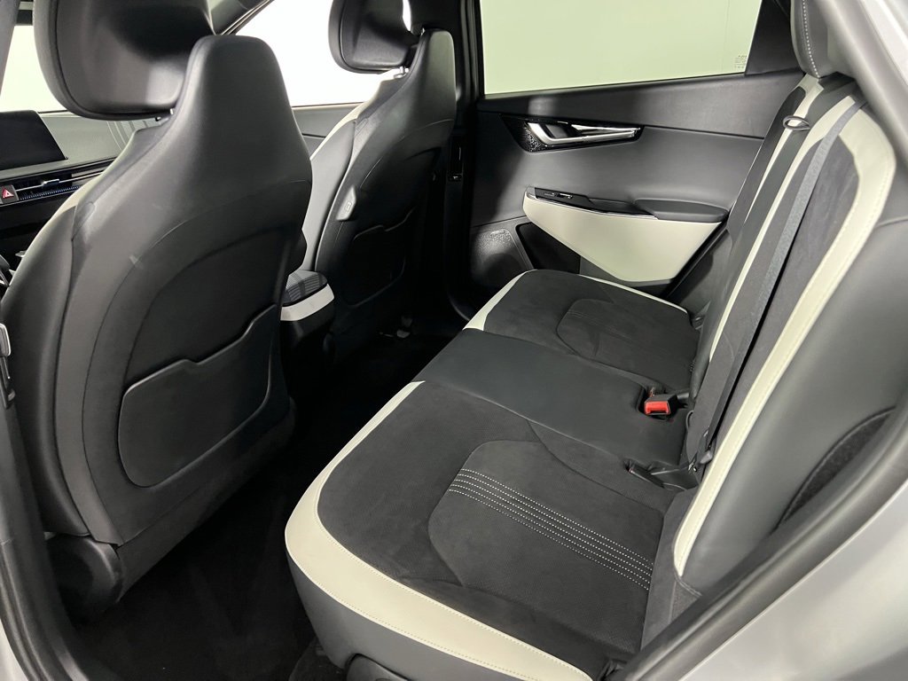 Used 2023 Kia EV6 GT-Line w/ GT-Line Suede Seat Package image 27