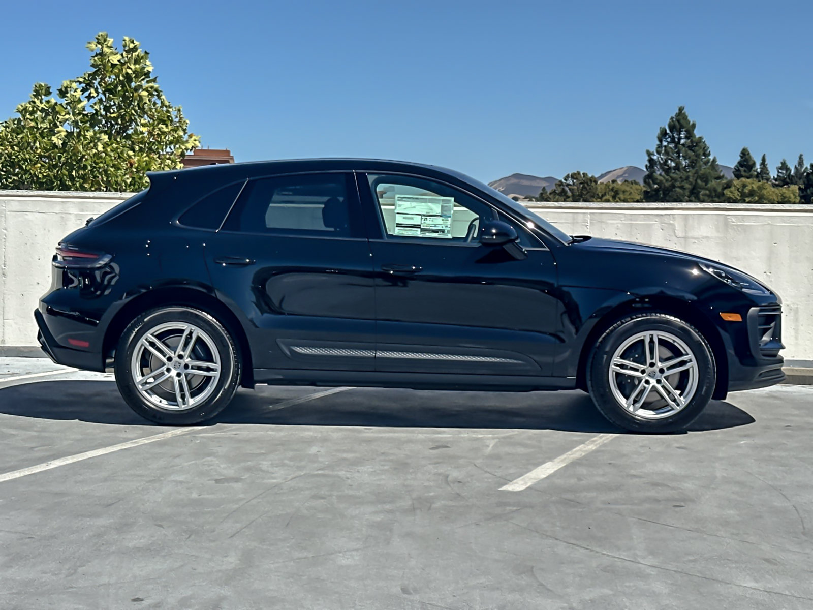 New 2026 Porsche Macan AWD/4WD image 10