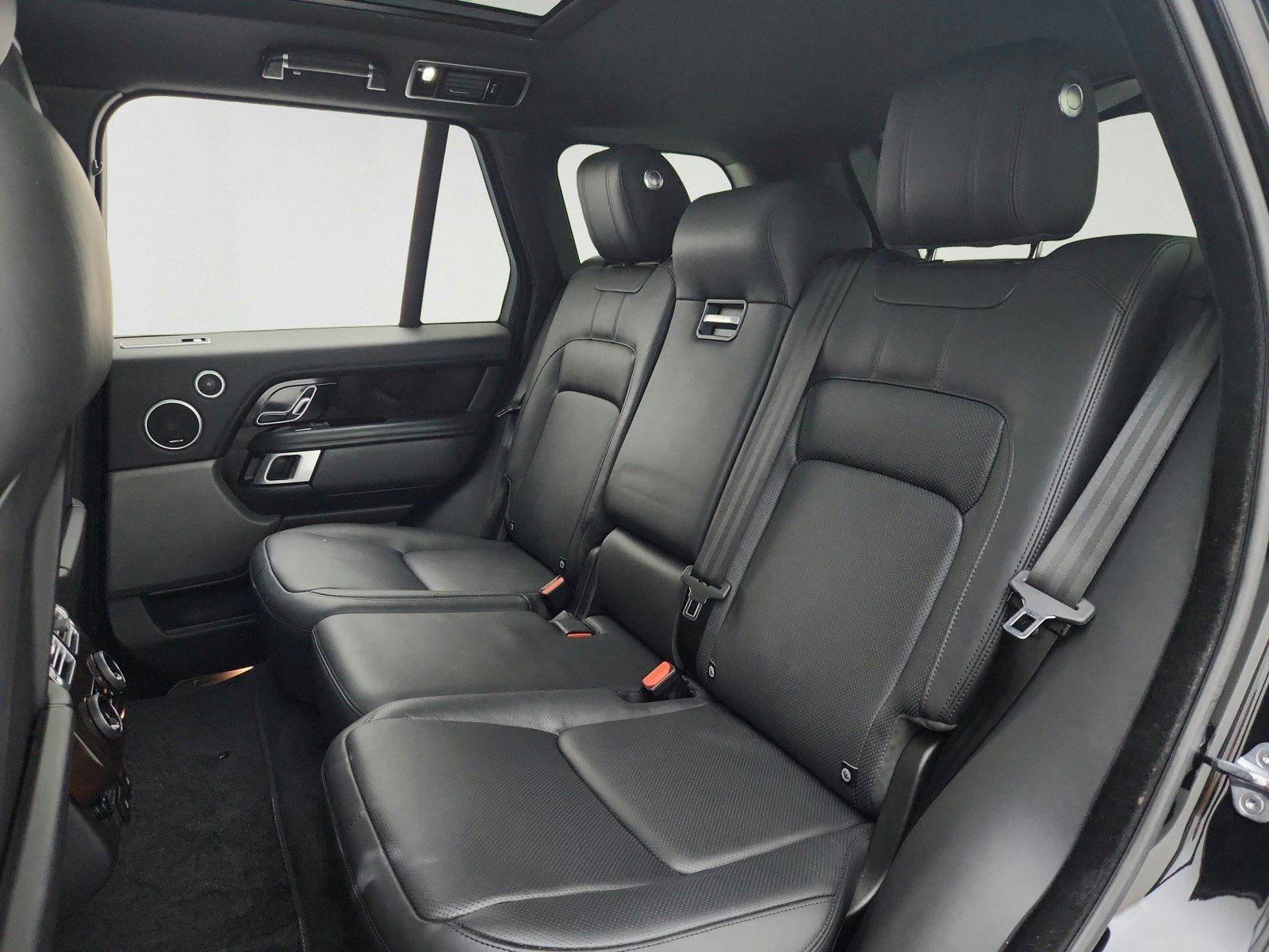 Used 2020 Land Rover Range Rover HSE AWD/4WD image 32