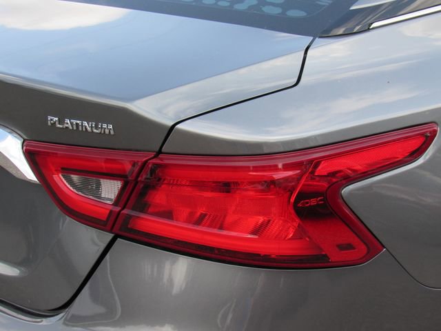 Used 2018 Nissan Maxima Platinum image 11