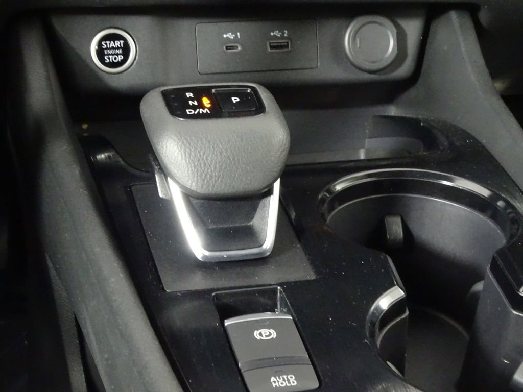 Used 2023 Nissan Rogue SV image 38