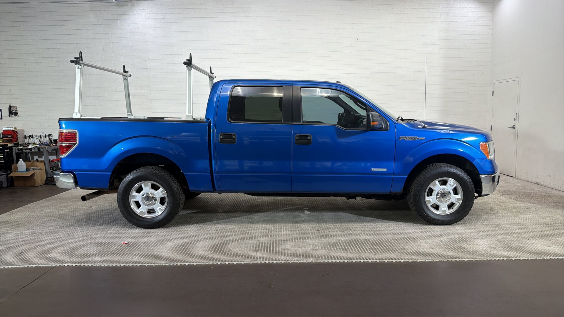 Used 2013 Ford F150 XLT w/ Mid Equipment Group RWD image 4