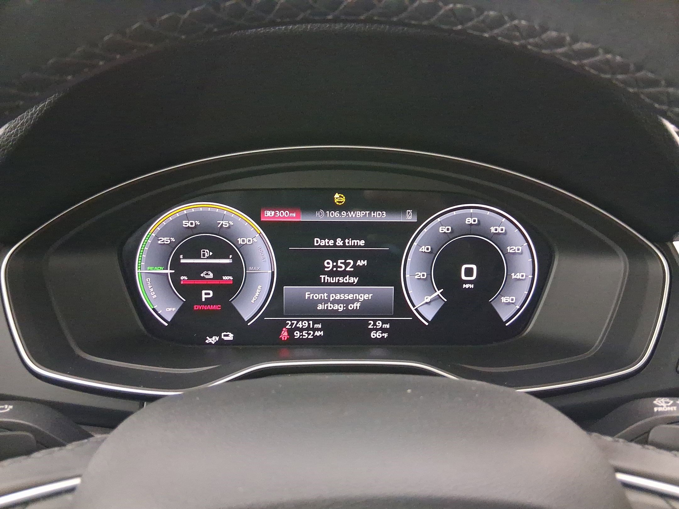 Used 2022 Audi Q5 e Premium w/ Convenience Package image 17