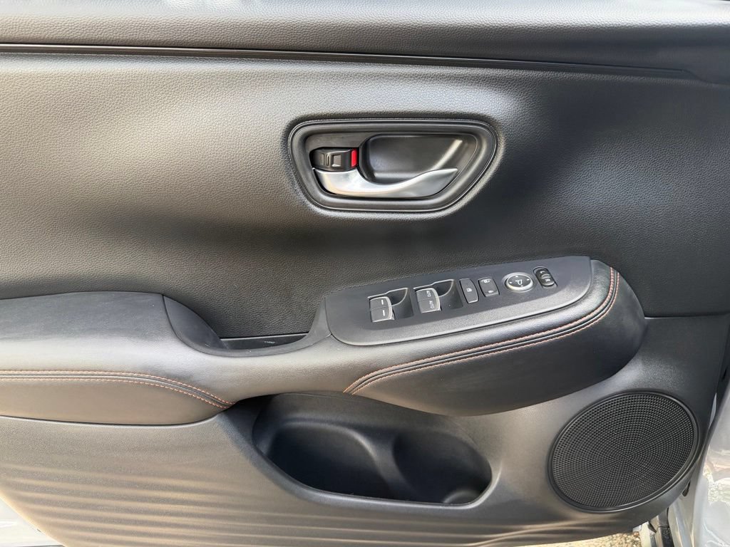 Certified 2025 Honda HR-V Sport image 14