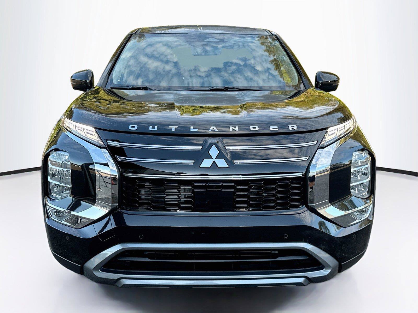 New 2026 Mitsubishi Outlander SE FWD image 8