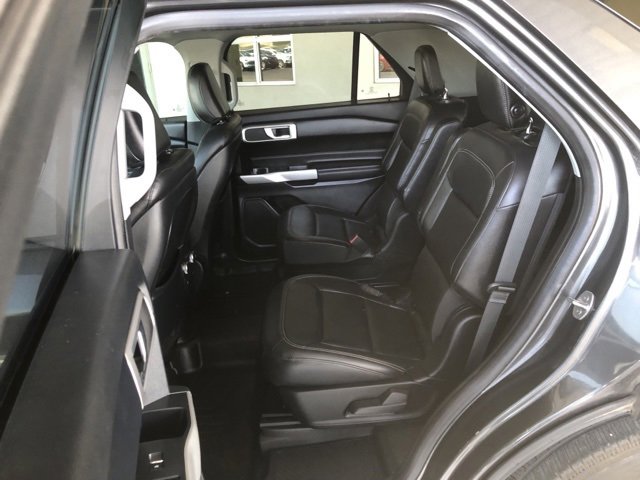 Used 2020 Ford Explorer XLT w/ Equipment Group 202A image 11