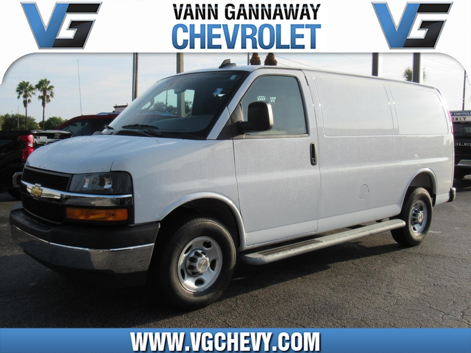 Used 2025 Chevrolet Express 2500 w/ Driver Convenience Package RWD image 1