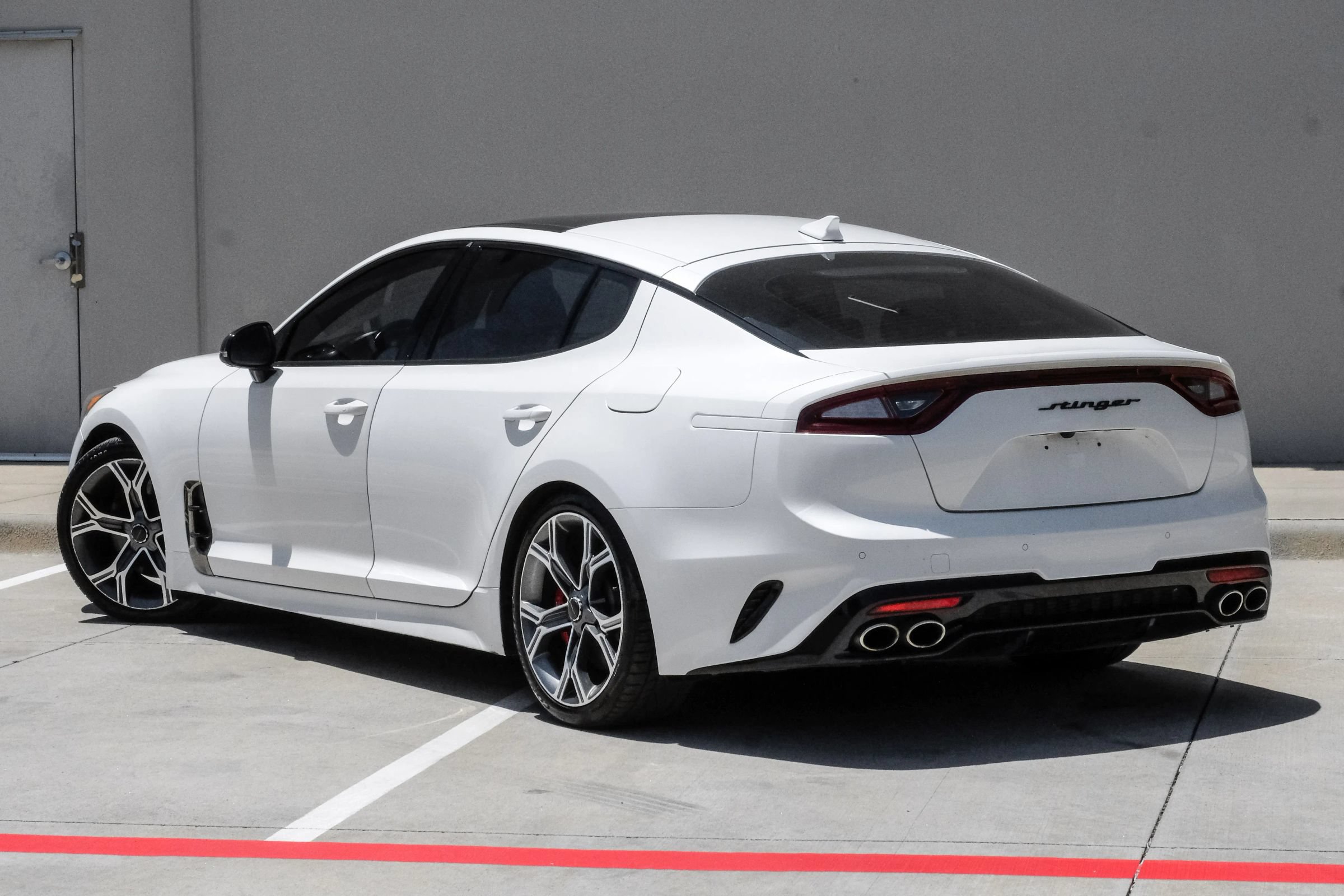 Used 2020 Kia Stinger GT2 AWD/4WD image 8