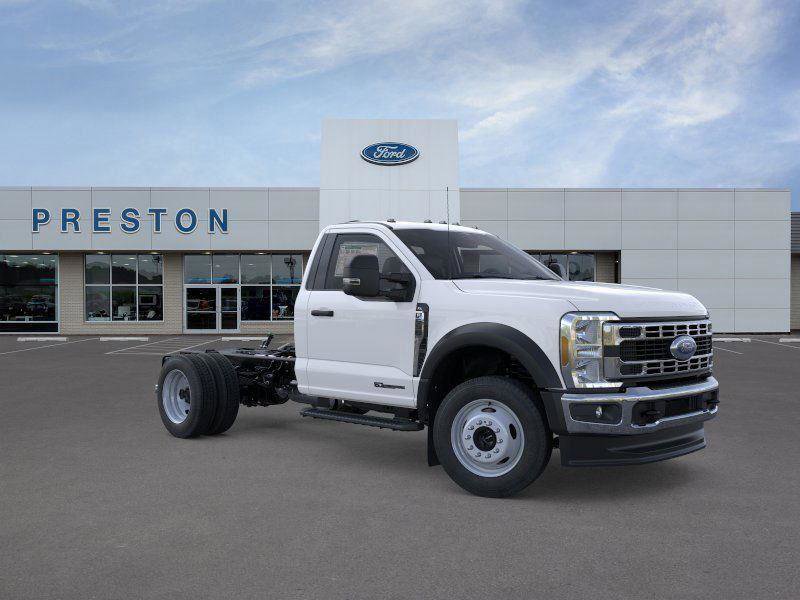 New 2025 Ford F550 4x4 Regular Cab Super Duty image 8