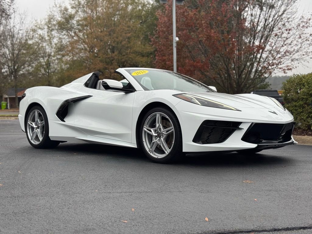 Used 2023 Chevrolet Corvette Stingray Convertible w/ Z51 Performance Package image 19