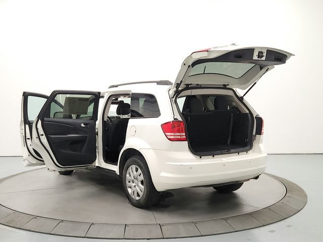 Used 2020 Dodge Journey SE FWD image 13