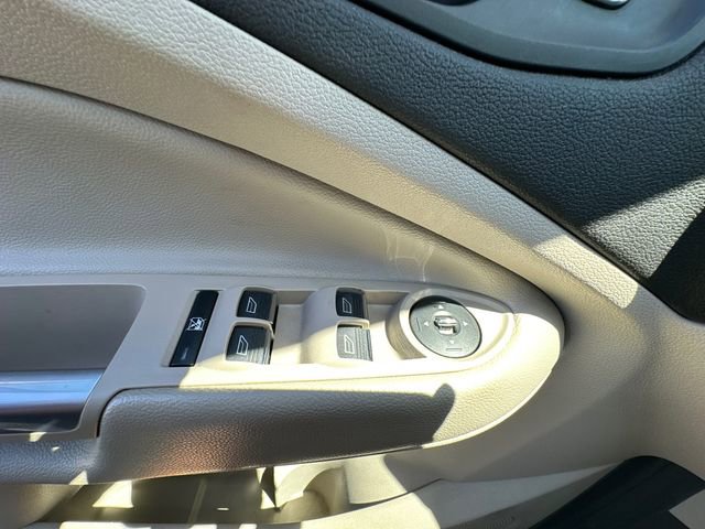 Used 2013 Ford C-MAX SEL image 13