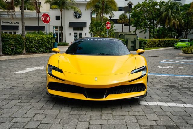 Used 2021 Ferrari SF90 Stradale AWD/4WD image 4