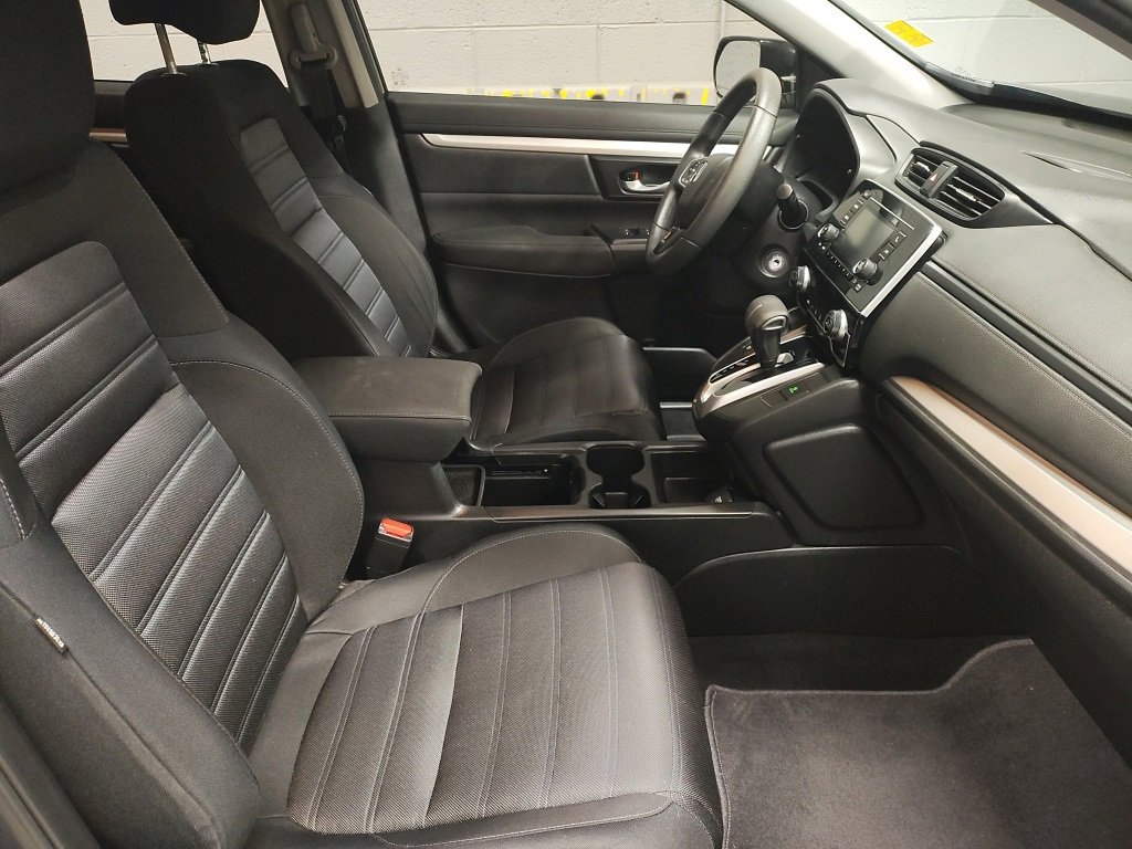 Used 2019 Honda CR-V LX image 7
