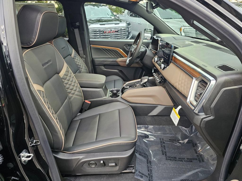 New 2026 GMC Canyon Denali image 11