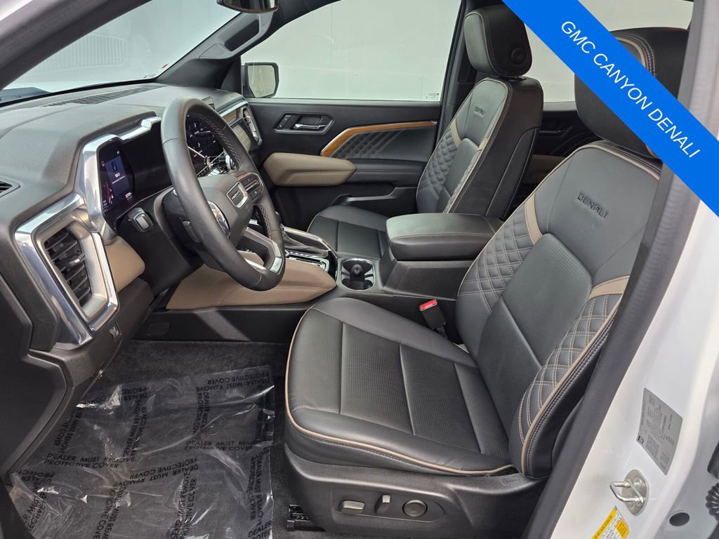 Used 2023 GMC Canyon Denali AWD/4WD image 9