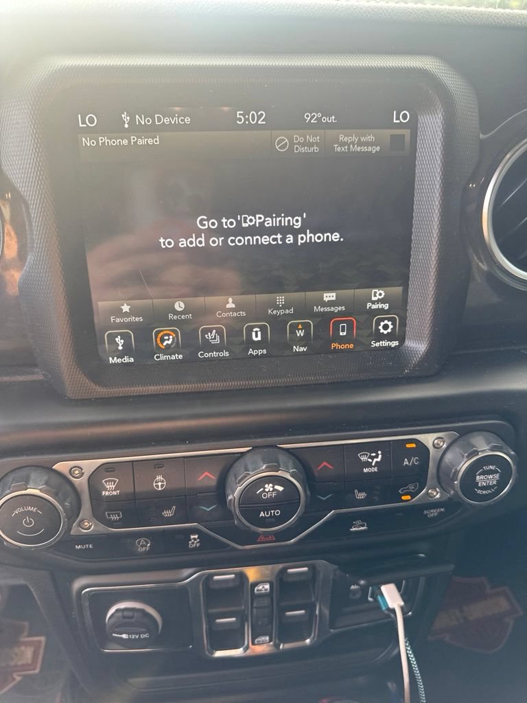 Used 2022 Jeep Wrangler Unlimited Sahara AWD/4WD image 21