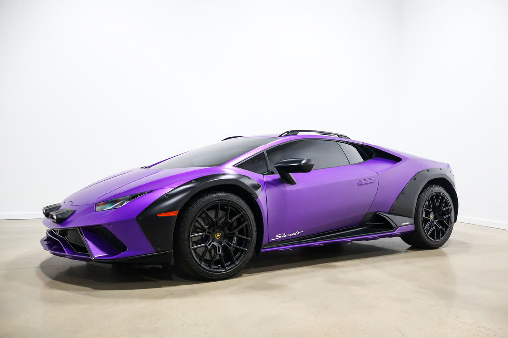 Used 2024 Lamborghini Huracan Sterrato AWD/4WD image 2