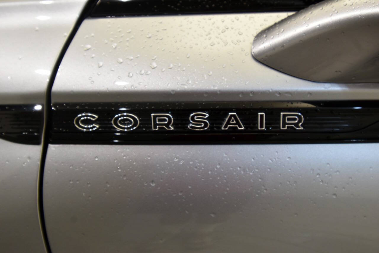 Used 2023 Lincoln Corsair AWD w/ Equipment Group 101A image 10