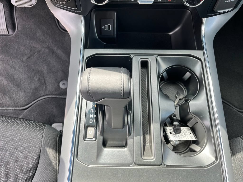 New 2026 Ford F150 XLT w/ Equipment Group 302A MID RWD image 19
