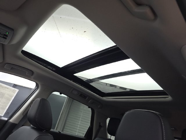 New 2026 Nissan Pathfinder Platinum w/ Accent Package FWD image 38