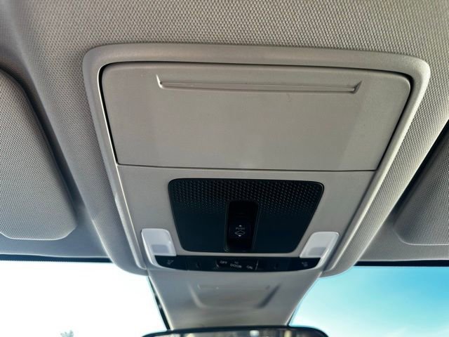 Used 2025 Honda CR-V EX image 31